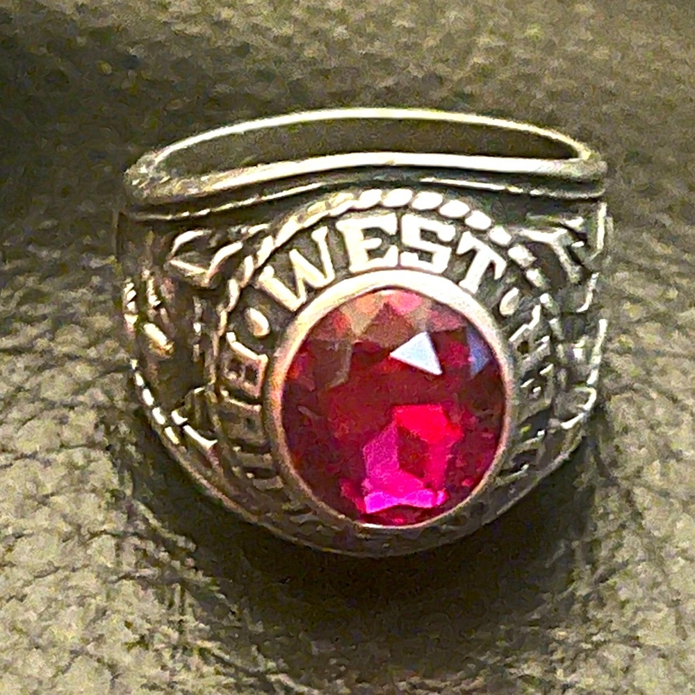 WILDCATS CLASS RING WEST BRIDGEWATER BASKETBALL 🏀